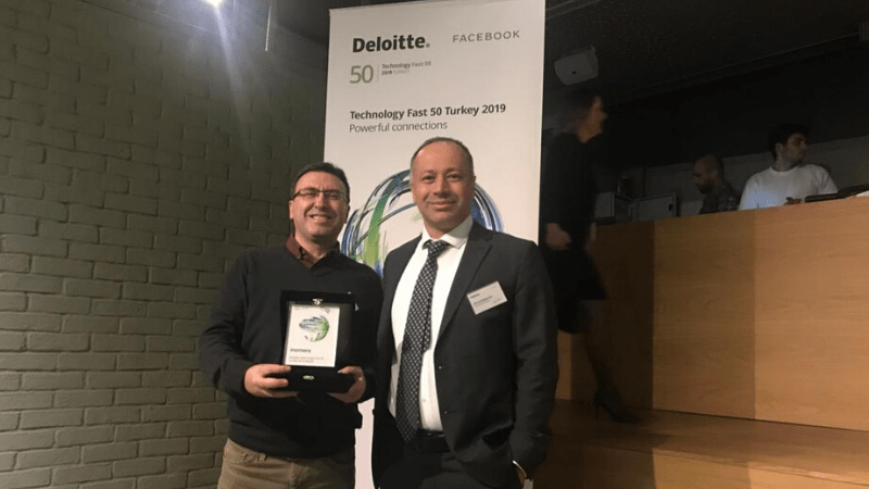 İnomera CEO'su Kaan Bingöl ve CTO'su Ahmet Başaran Deloitte Fast 50 ödülüyle
